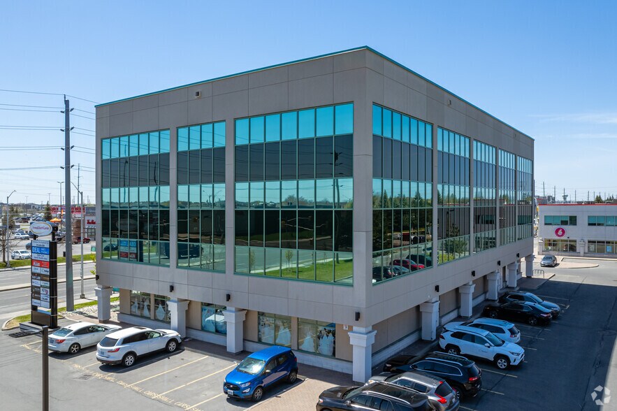 4473-4475 Innes Rd, Ottawa, ON à louer - Photo du bâtiment - Image 3 de 4