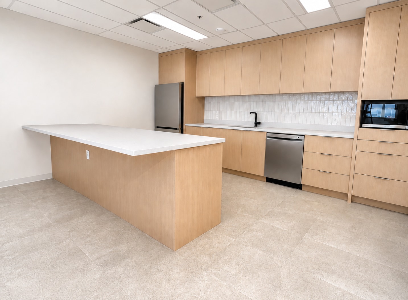 580 Hornby St, Vancouver, BC for lease Interior Photo- Image 1 of 2