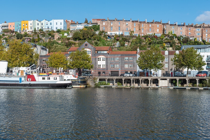 Hotwells Rd, Bristol à louer - Photo du bâtiment - Image 1 de 11