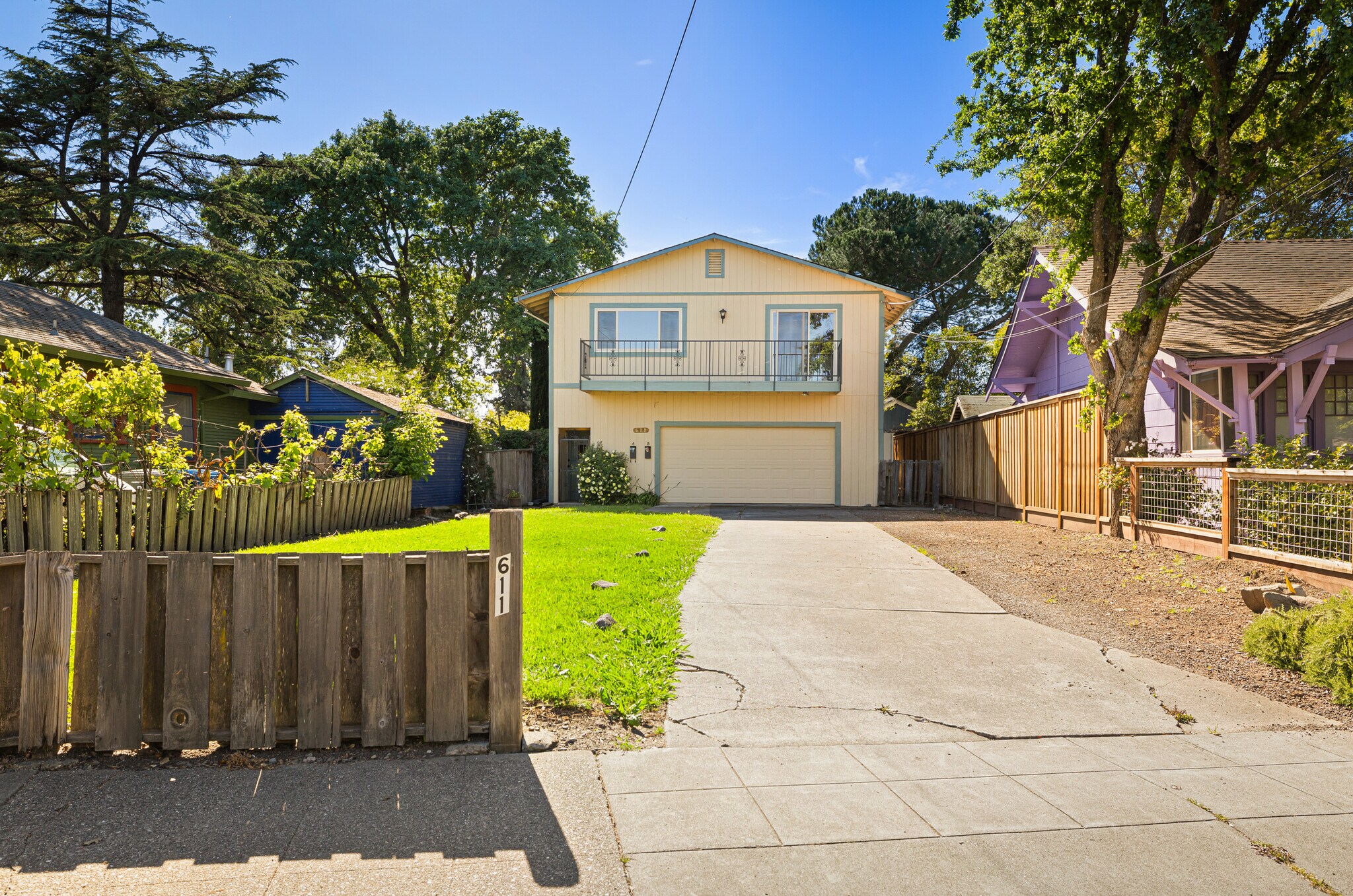 611 Hendley St, Santa Rosa, CA à vendre Photo principale- Image 1 de 53