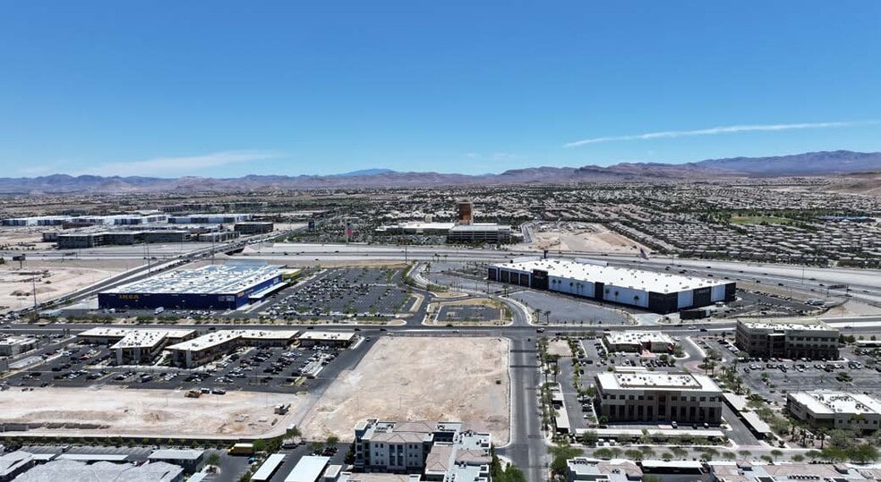 6555 S Riley St, Las Vegas, NV for lease - Building Photo - Image 2 of 5
