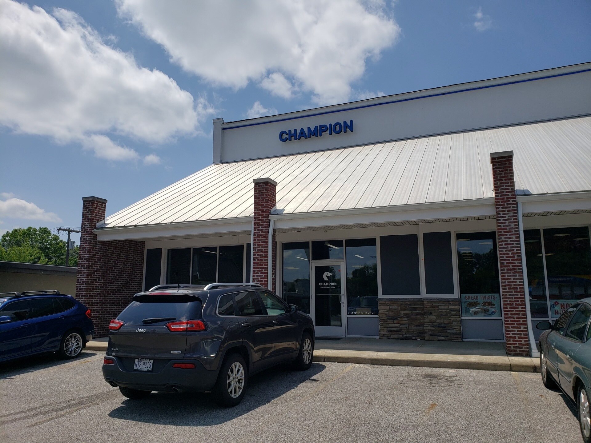 2102 State Rd, Cuyahoga Falls, OH à louer Photo principale- Image 1 de 2