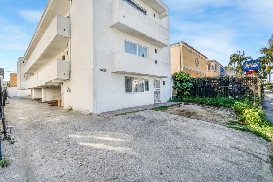 1820 S La Brea Ave, Los Angeles, CA à vendre - Photo du bâtiment - Image 3 de 15