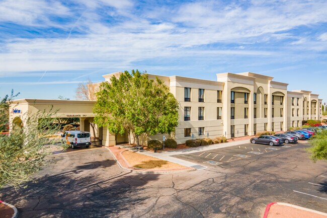 Plus de détails pour 5152 W Latham St, Phoenix, AZ - Services hôteliers à vendre