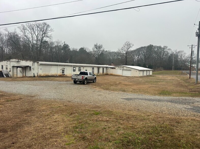 530 Sims St, Maysville, GA à vendre - Photo du bâtiment - Image 3 de 13