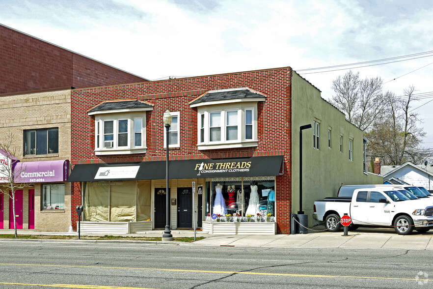 431-433 N Main St, Royal Oak, MI à vendre - Photo principale - Image 1 de 2