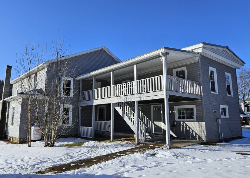 464 Main St, New Milford, PA à vendre - Photo du bâtiment - Image 3 de 17