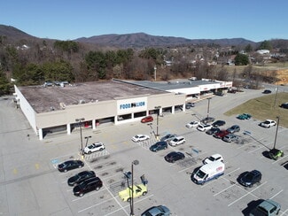 Plus de détails pour 1651 Blue Ridge Blvd, Troutville, VA - Commerce de détail à louer