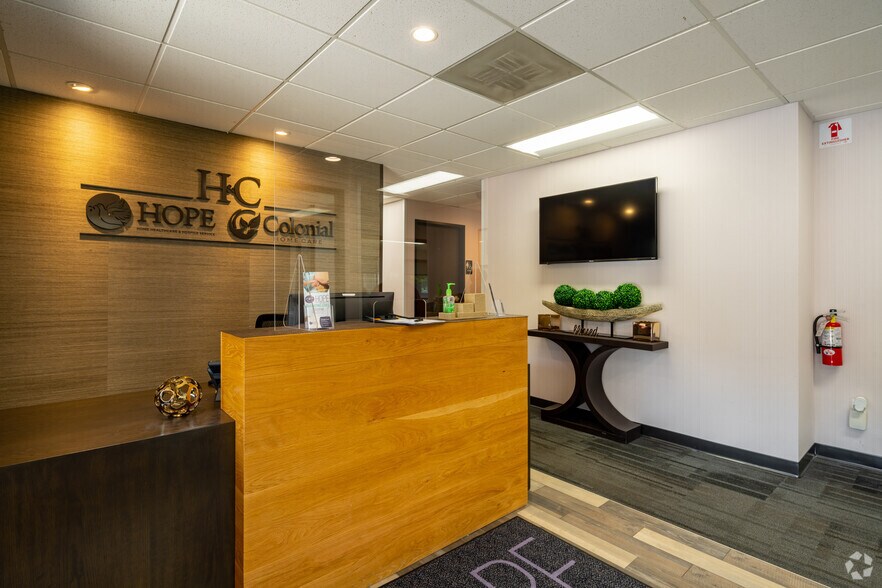 27680 Franklin Rd, Southfield, MI à vendre - Photo intérieure - Image 2 de 7