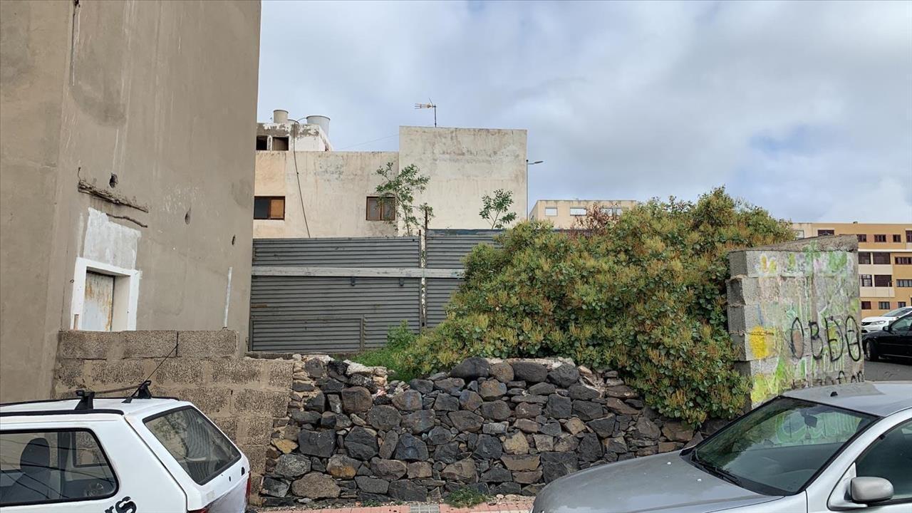 Calle del Obispo Tavira, Telde, Las Palmas for sale Building Photo- Image 1 of 16