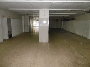 Retail in Roquetes, Tarragona for lease Interior Photo- Image 2 of 5