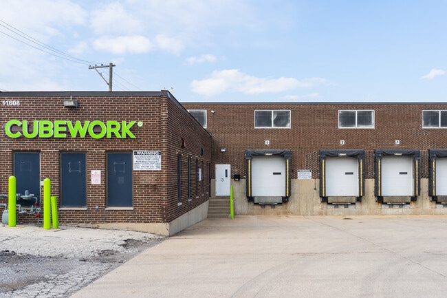 Plus de détails pour 11608 Copenhagen Ct, Franklin Park, IL - Industriel à vendre