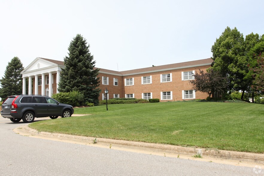 933 E Main St, Fremont, MI à vendre - Photo du bâtiment - Image 2 de 10