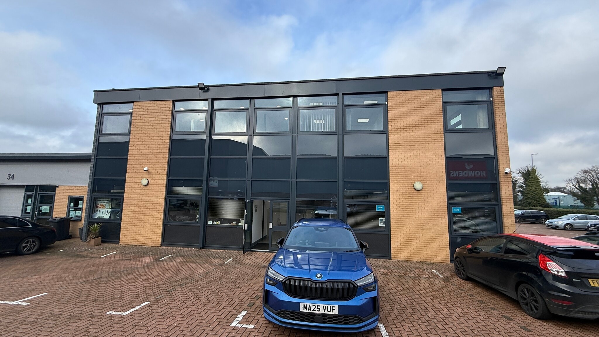 Works Rd, Letchworth Garden City for lease Building Photo- Image 1 of 6