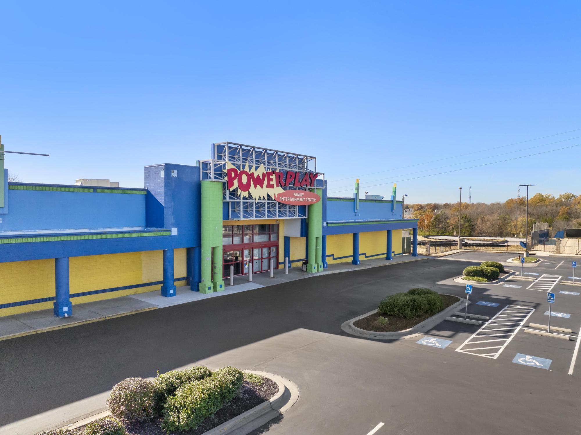 501 NW Barry Rd, Kansas City, MO for lease Building Photo- Image 1 of 6