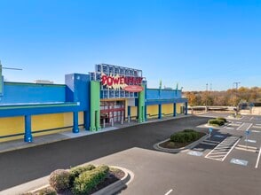 501 NW Barry Rd, Kansas City, MO for lease Building Photo- Image 1 of 6