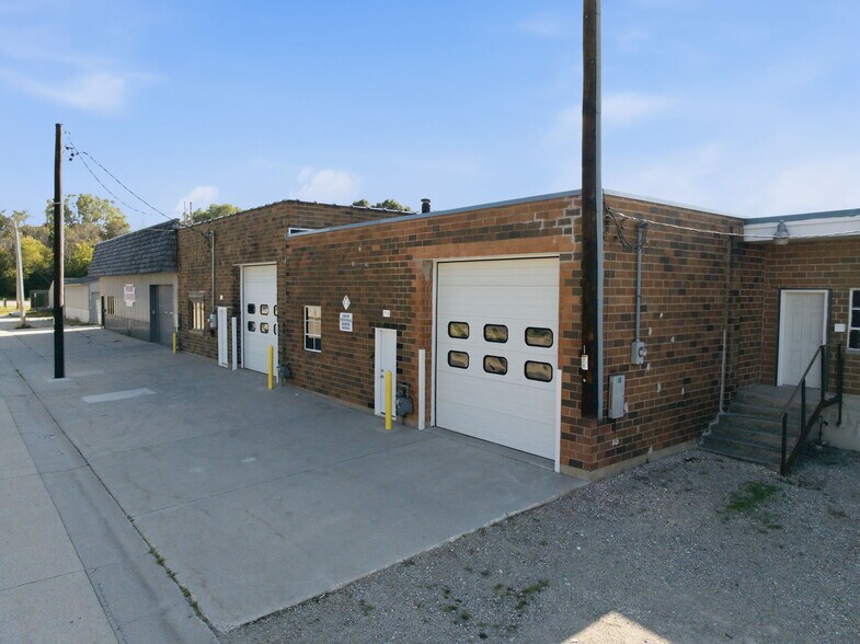 708-712 S Jefferson Ave, Mason City, IA à vendre - Photo du bâtiment - Image 2 de 26