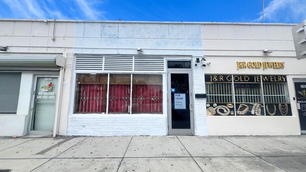 2617 W Flagler St, Miami, FL à louer - Photo du bâtiment - Image 2 de 4