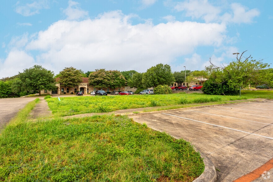11651 Toepperwein Rd, San Antonio, TX for sale - Building Photo - Image 2 of 11