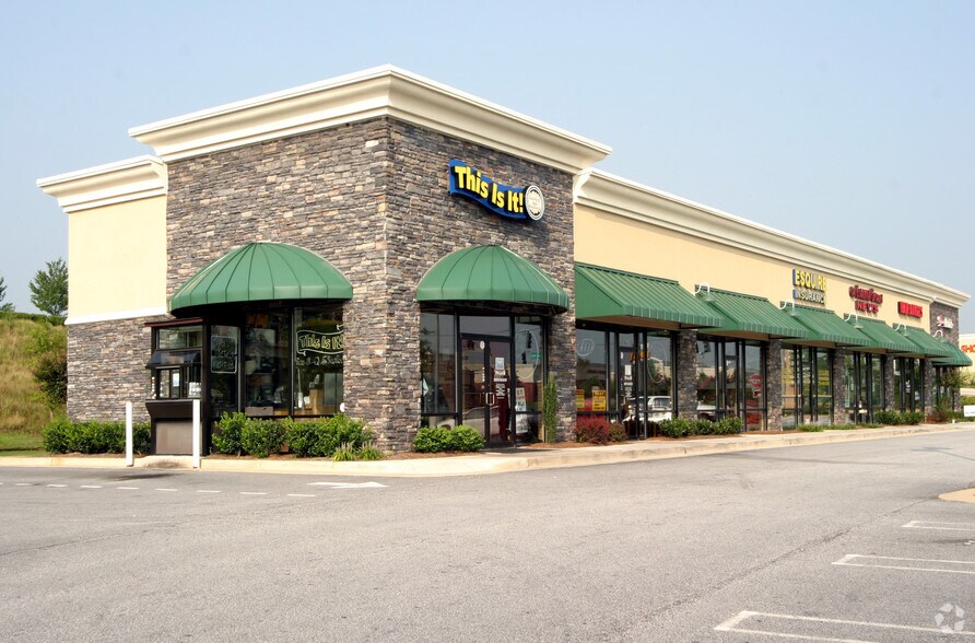 7331 Stonecrest Concourse, Lithonia, GA for lease - Building Photo - Image 2 of 13