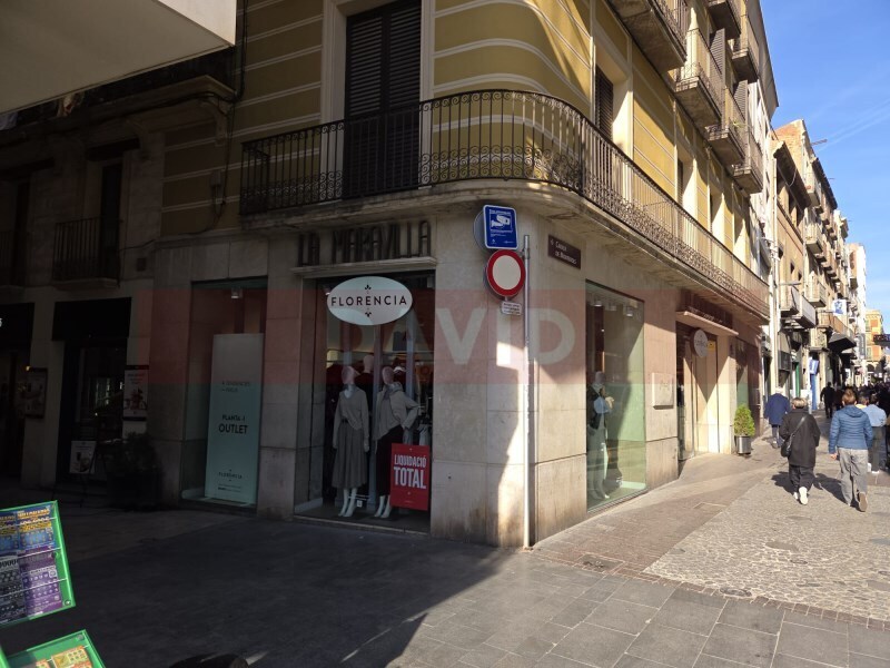 Retail in Reus, Tarragona for lease Primary Photo- Image 1 of 3