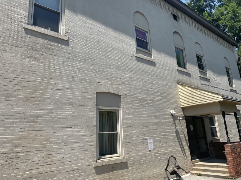 100 2nd St, Rankin, PA à vendre - Photo du bâtiment - Image 3 de 27