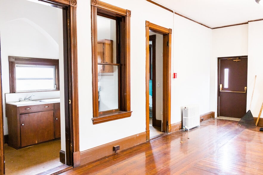 760 Main St, Waltham, MA for lease - Interior Photo - Image 3 of 8