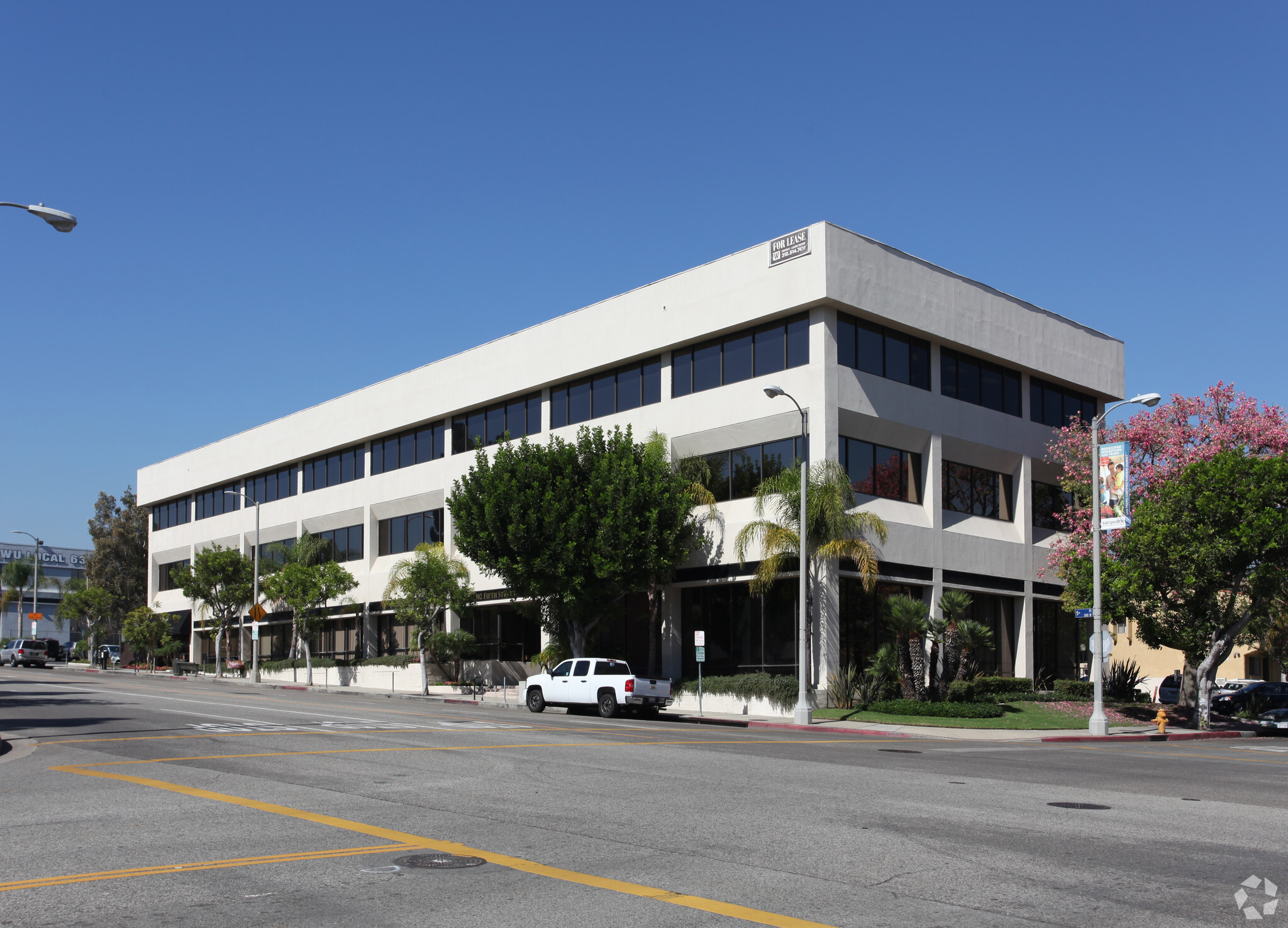 302 W 5th St, San Pedro, CA for sale Primary Photo- Image 1 of 1