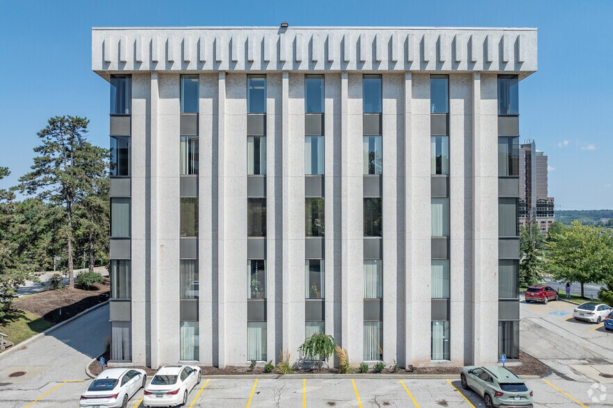 5000 Rockside Rd, Independence, OH à vendre - Photo du bâtiment - Image 2 de 5