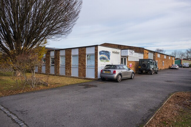 Plus de détails pour 2-3B Sovereign Way, Tonbridge - Industriel à louer