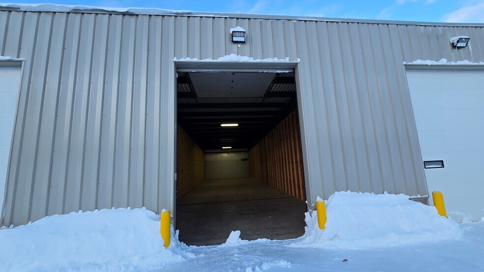 908 County Road 480, Marquette, MI à louer - Photo du bâtiment - Image 2 de 4