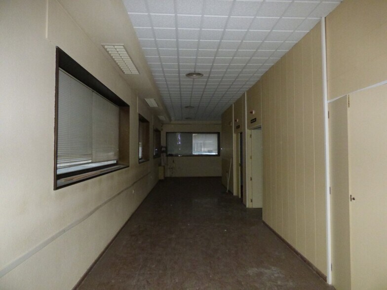 Retail in Elda, Alicante for sale - Interior Photo - Image 3 of 7