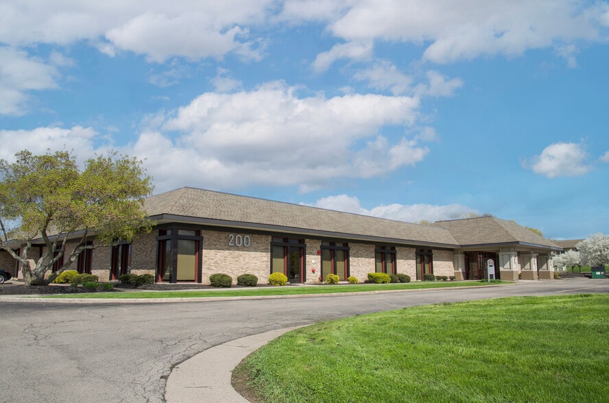 250 Cross Keys Office Park, Fairport, NY à louer - Photo du bâtiment - Image 2 de 35