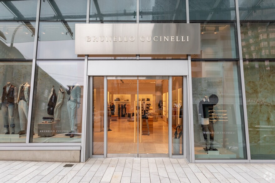 745 Thurlow St, Vancouver, BC à louer - Photo du bâtiment - Image 3 de 9