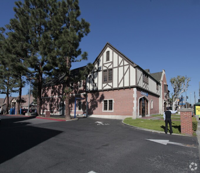 14011 Beach Blvd, Westminster, CA à vendre - Photo principale - Image 1 de 14