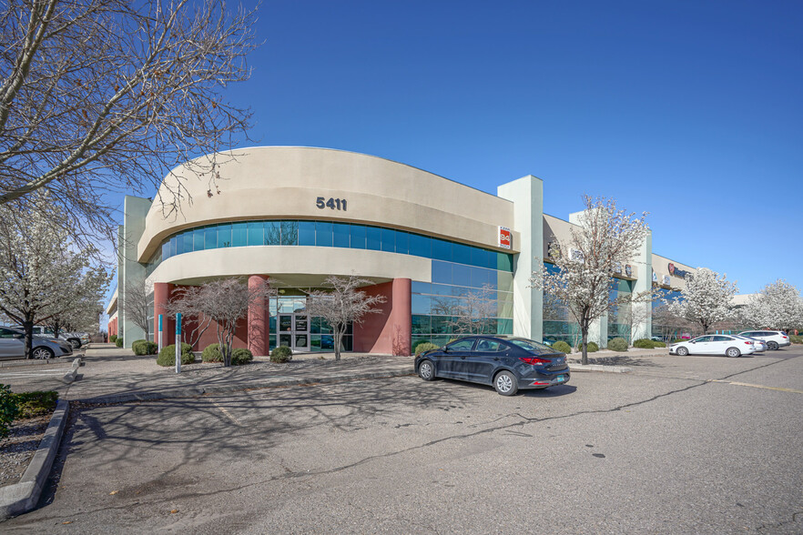 5411 Jefferson St NE, Albuquerque, NM for sale - Building Photo - Image 2 of 9