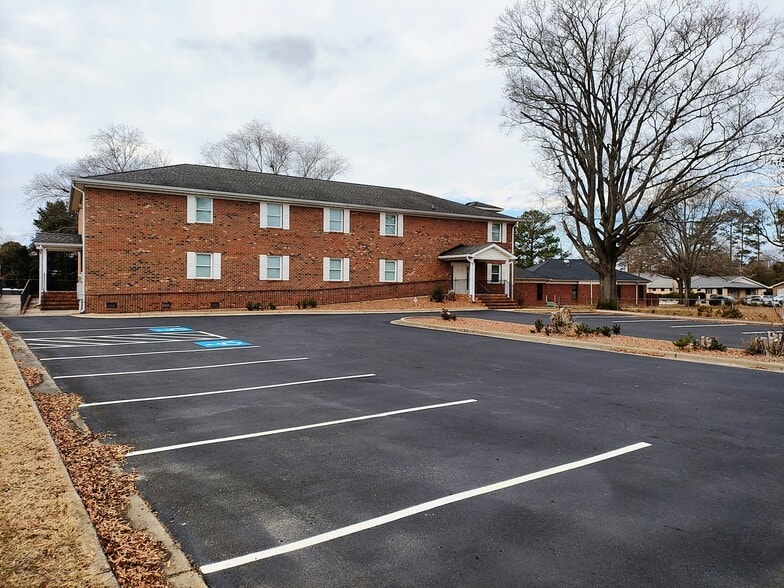 516 Beaumont Rd, Fayetteville, NC for lease - Building Photo - Image 3 of 22