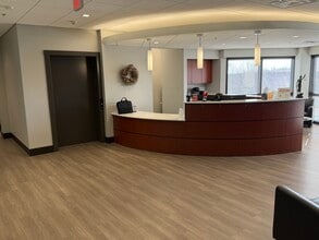 839 N Perryville Rd, Rockford, IL for lease Interior Photo- Image 1 of 7