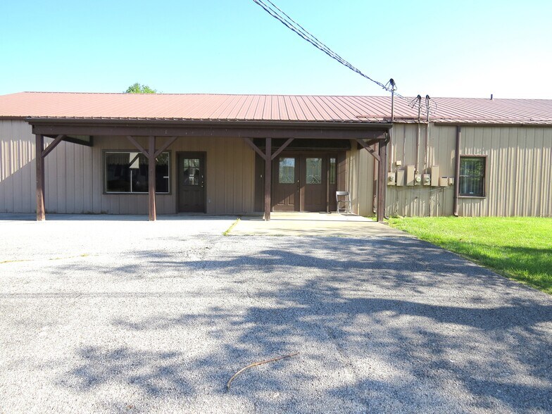 756 Lakeshore Dr, Scottsburg, IN for sale - Building Photo - Image 2 of 144