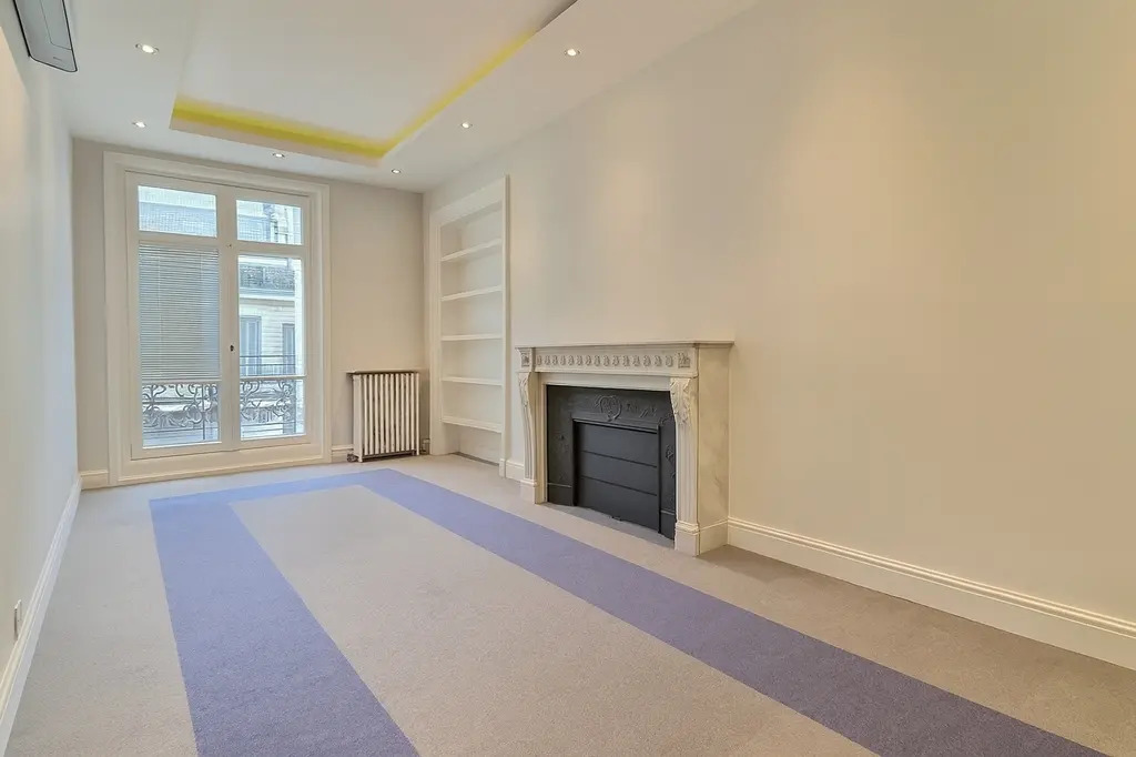 Bureau dans Paris à louer Photo intérieure- Image 1 de 11