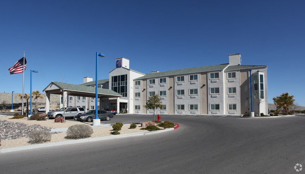 2120 Summit Ct, Las Cruces, NM à vendre - Photo du bâtiment - Image 2 de 29