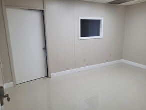 12955 Biscayne Blvd, North Miami, FL for lease Interior Photo- Image 2 of 4