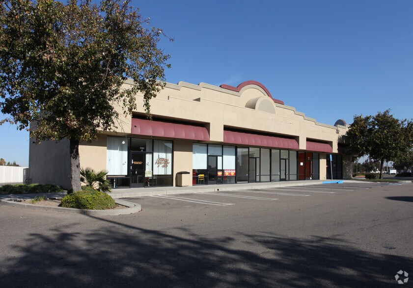 1061-1209 E March Ln, Stockton, CA à louer - Photo du bâtiment - Image 3 de 4