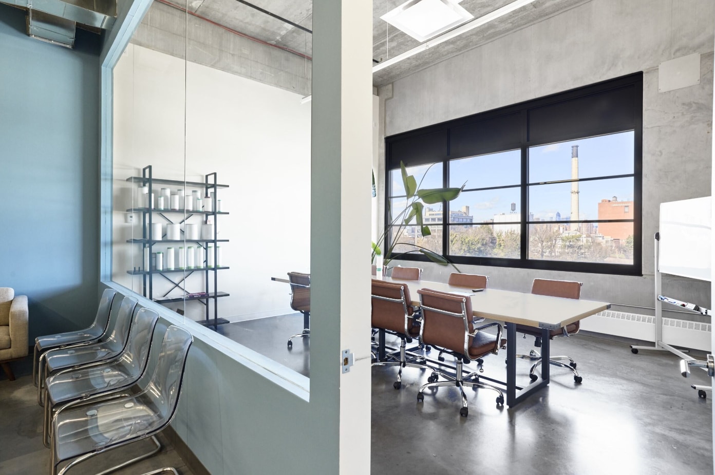 141 Flushing Ave, Brooklyn, NY à louer Photo intérieure- Image 1 de 2