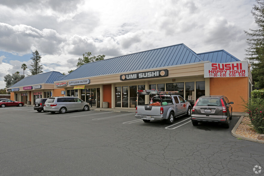 107 S Harding Blvd, Roseville, CA à louer - Photo principale - Image 1 de 3