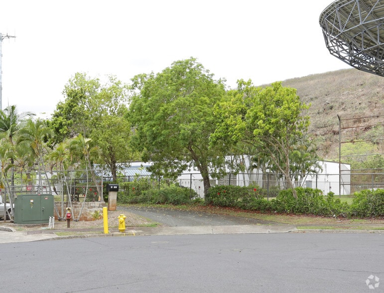 96-1402 Waihona Pl, Pearl City, HI for sale - Building Photo - Image 2 of 6