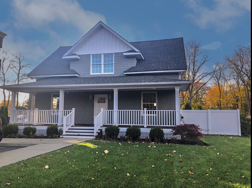 94 Maple Ave, Smithtown, NY for sale Building Photo- Image 1 of 1