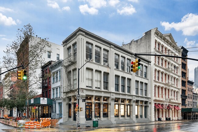 Plus de détails pour 55 Wooster St, New York, NY - Commerce de détail à louer
