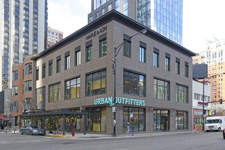 Plus de détails pour 1100 N State St, Chicago, IL - Commerce de détail à louer