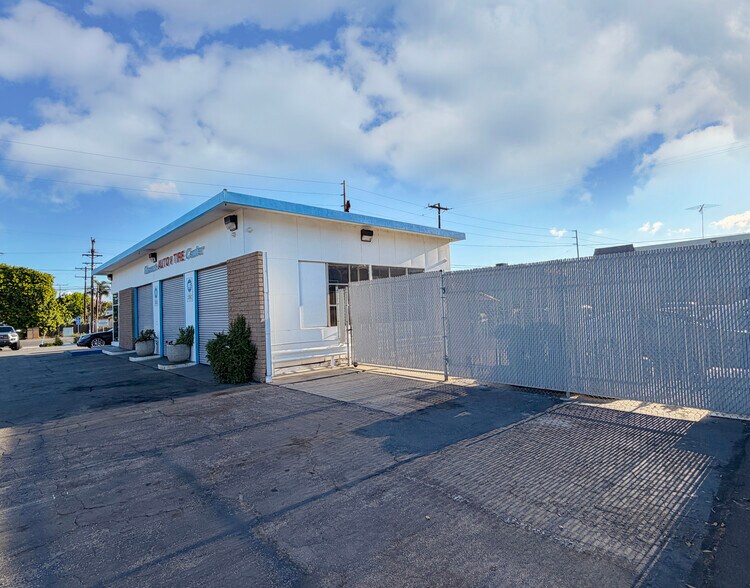 1780 Clark Ave, Long Beach, CA à vendre - Photo du bâtiment - Image 2 de 26
